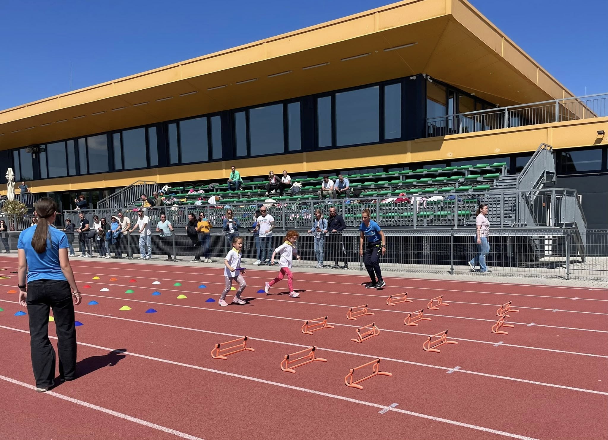 “Fuss, ugorj, dobj..” sport nap, atlétikai teljesítménypróba 2026.05.18 - Pápa - Pápai Atlétikai Club-7