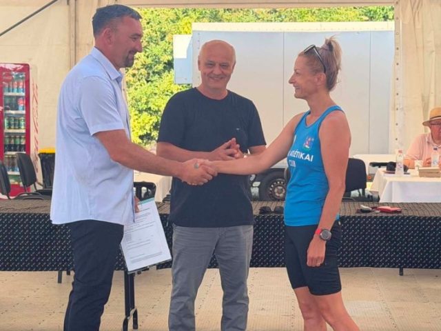 https://papaiac.hu/wp-content/uploads/2026/07/Koszonjuk-az-Ebtenyesztok-Papai-Egyesuletenek-tamogatasat-Papai-Atletikai-Club-p-640x480.jpg