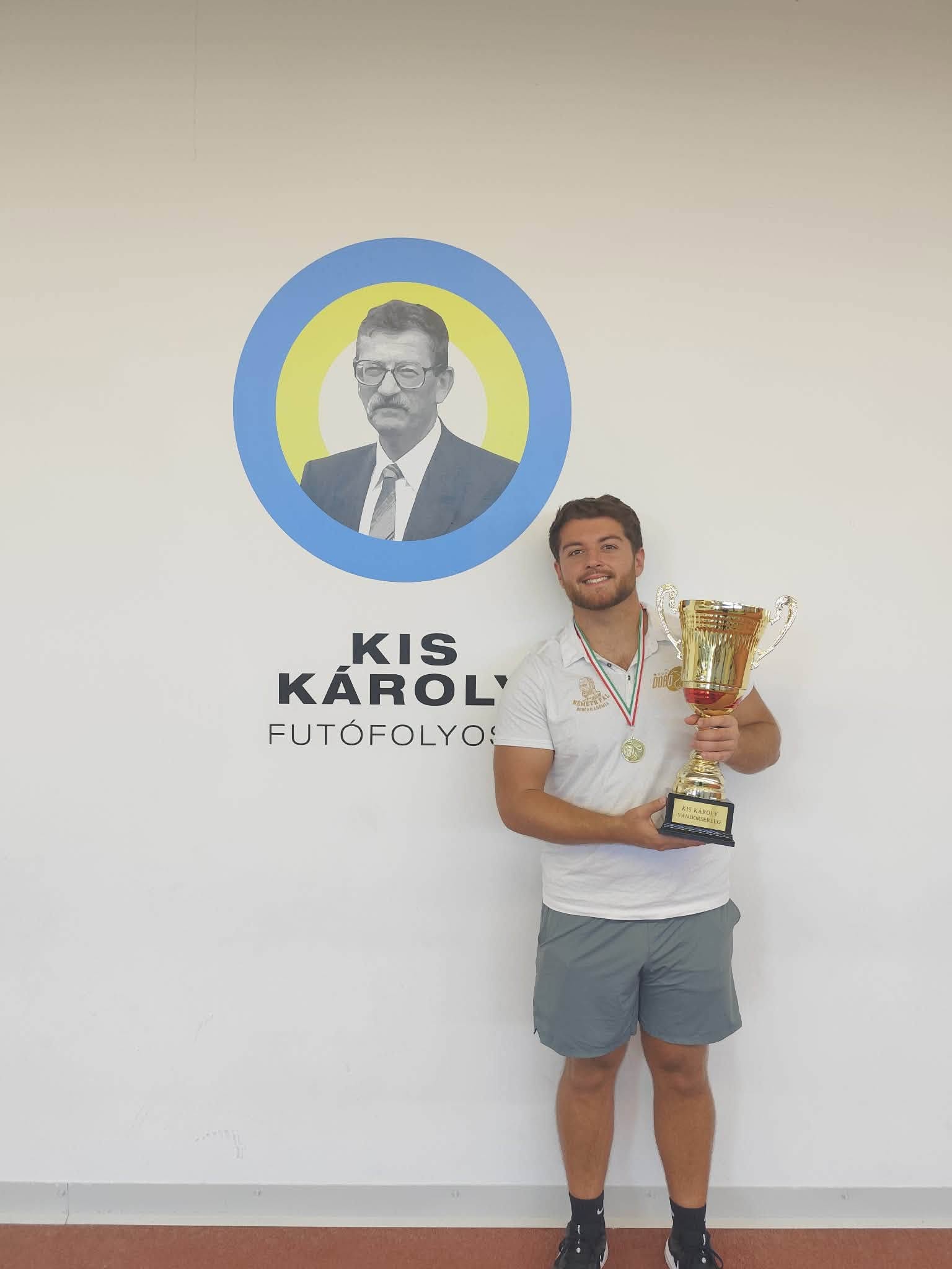 2026.08.15 VIII. Kis Károly emlékverseny versenyszámok eredményei és dobogós képei -Pápai Atlétikai Club-dobogo-27